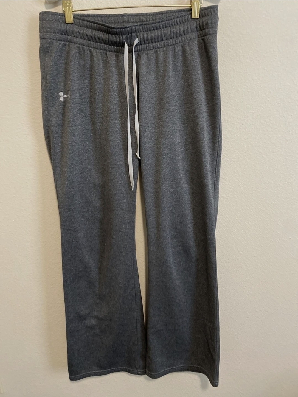 Under Armour Men's Gray Drawstring Sweatpants